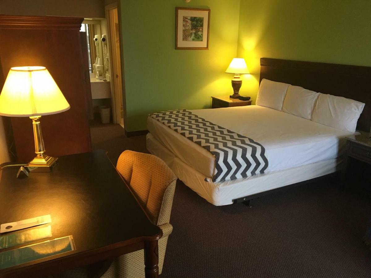 River Rock Hotel Mountain Home Extérieur photo