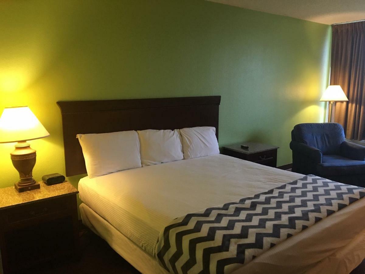 River Rock Hotel Mountain Home Extérieur photo